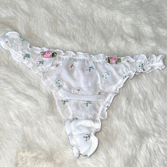 Victoria’s Secret Y2K Mesh Rosette Thong Panty - Picture 5 of 6